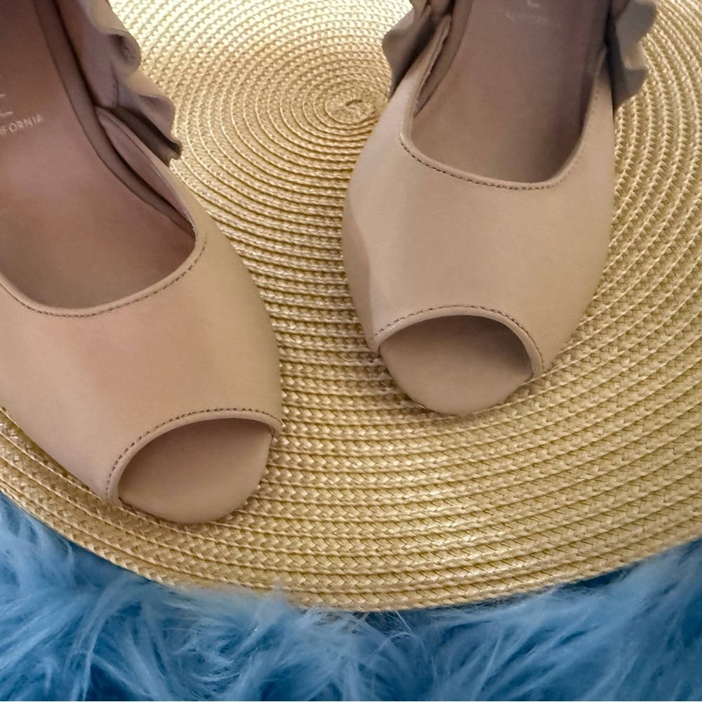 Jeffery Cambell Michelle Nude Leather Peep Toe Unicorn Heels 6.5 - Picture 6 of 9
